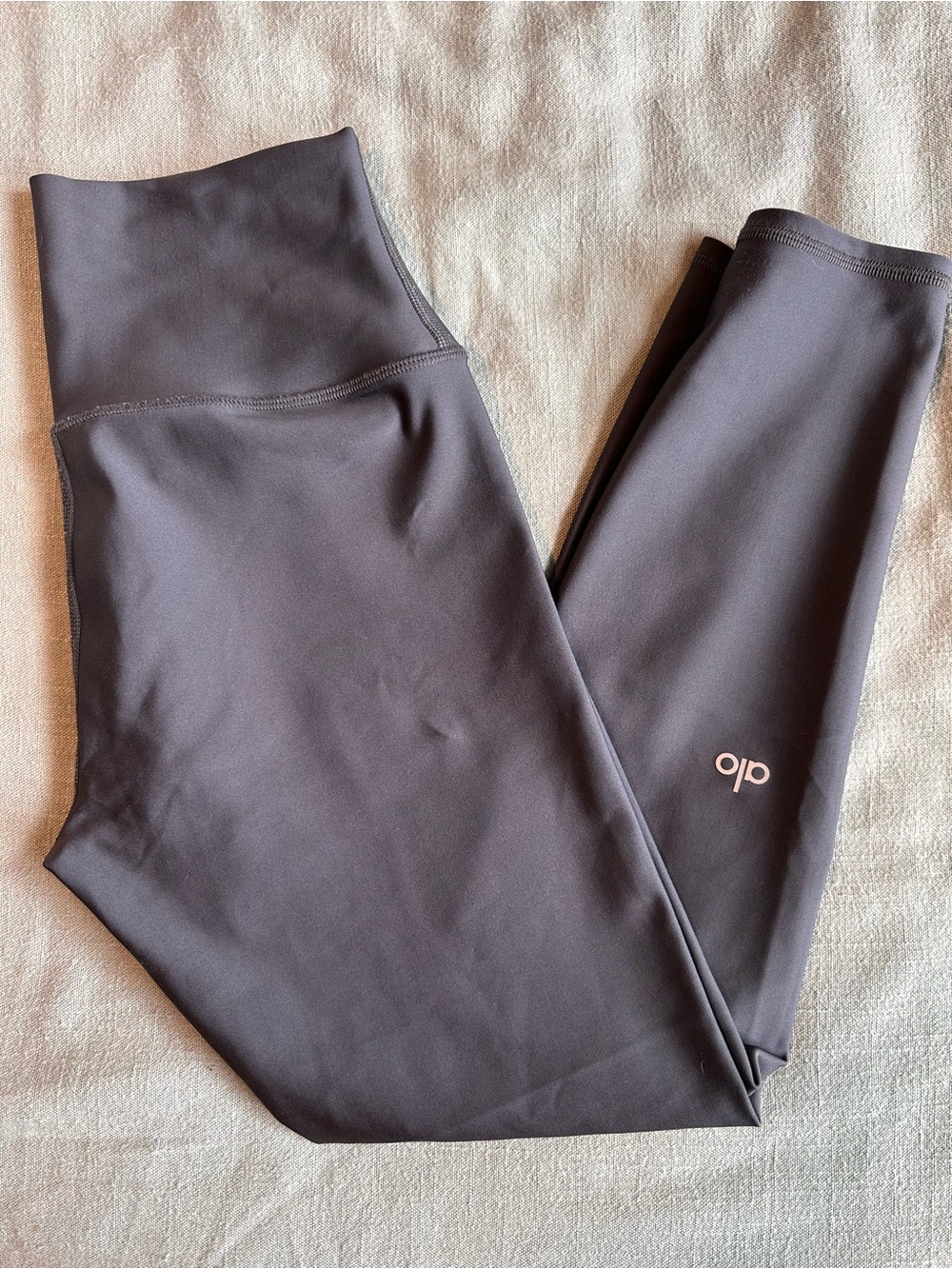ALO Yoga 7/8 AirLift Leggings- ANTHRACITE (Grey/Purple)